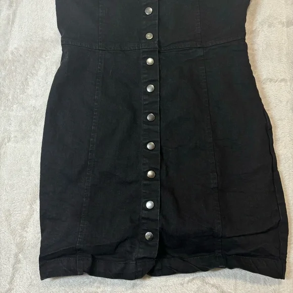Black denim mini dress snap up spaghetti strap medium western - Picture 2 of 3